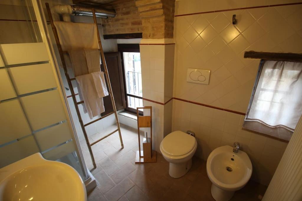 Casa Vacanze Castiglione - 4 Posti Letto Castiglione Della Valle Exterior photo